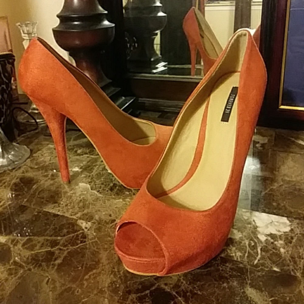 Forever 21 Salmon Stiletto Pump High Heels